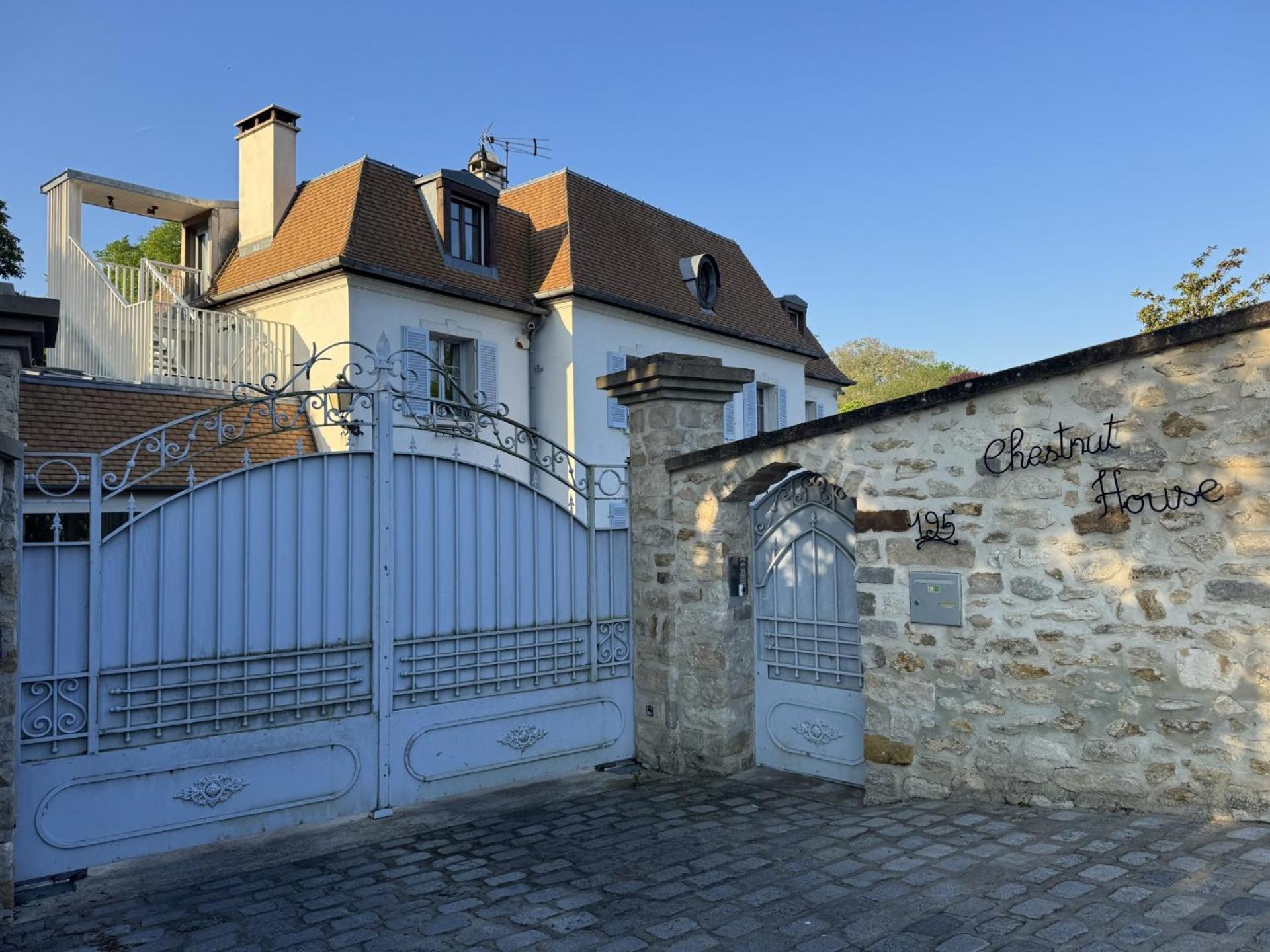Chestnut House Appartment Le Mee-sur-Seine Luaran gambar