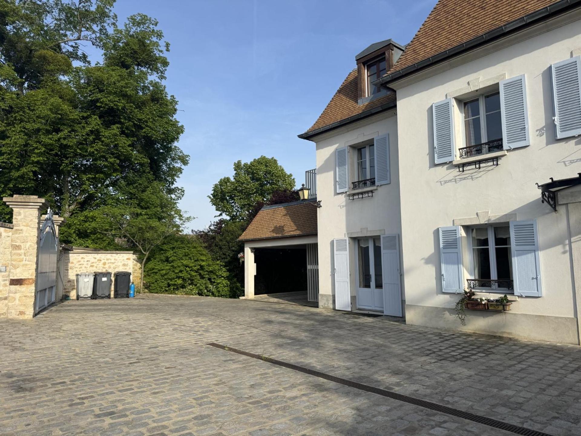 Chestnut House Appartment Le Mee-sur-Seine Luaran gambar